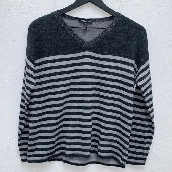 Eileen Fisher V-Neck Striped Gray Wool Pullover Sweater Size Small - Picture 2 of 7